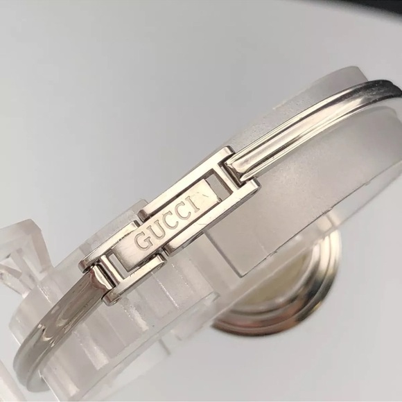 Gucci Luxury Vintage Statement Piece Watch Bracelet - Picture 7 of 13